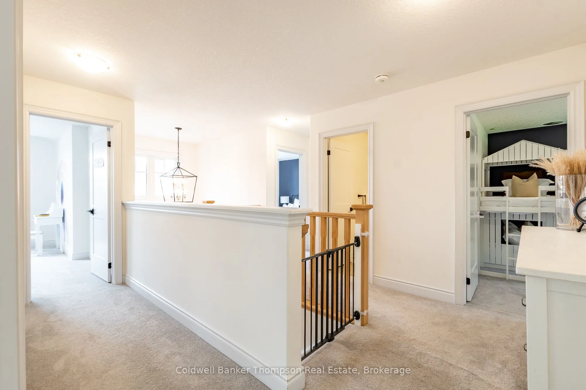 72 Selkirk Drive, Huntsville, ON P1H 2N8