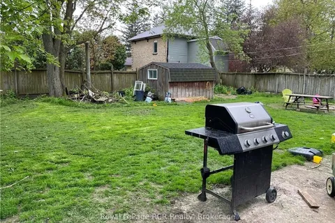 46 ROBERTSON Street, Minto, ON N0G 1Z0