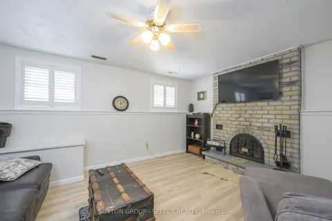 99 Inverary Crescent, ON N6G 3L7