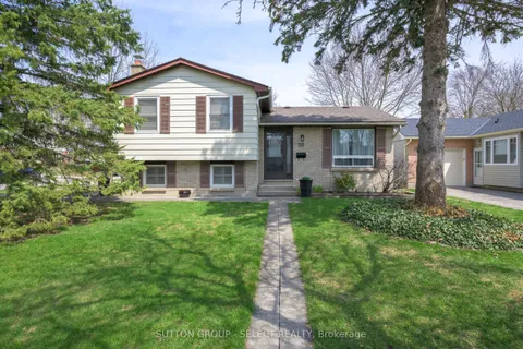 99 Inverary Crescent, ON N6G 3L7