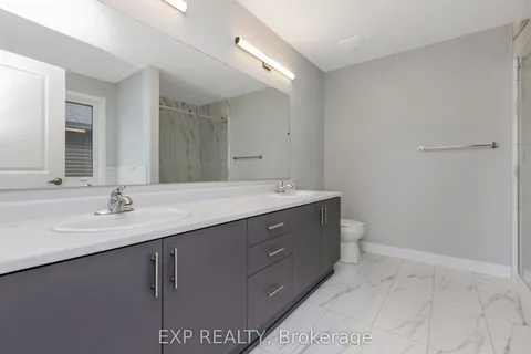 584 Paakanaak Avenue, Blossom Park - Airport and Area, ON K1X 0J6
