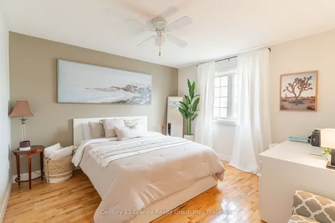 8 MCKAY Street, Minden Hills, ON K0M 2K0
