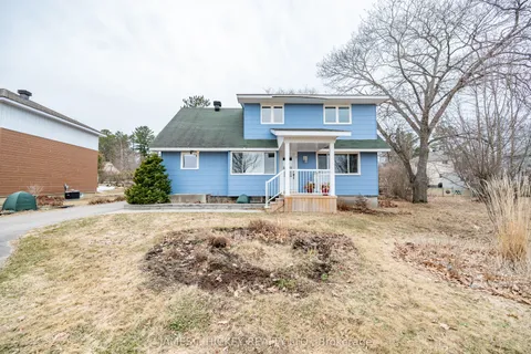8 Mountain View Crescent, Deep River, ON K0J 1P0