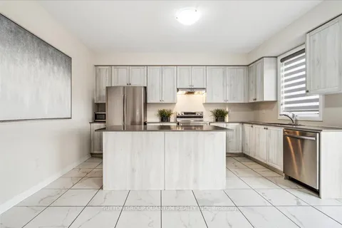 73 Yale Drive, Hamilton, ON L0R 1W0