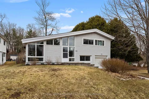 13 Lasalle Drive, Deep River, ON K0J 1P0