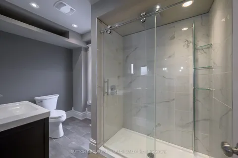 100 Central Avenue, ON N6A 1M4