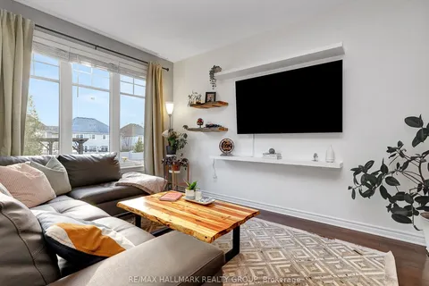 239 Espin Heights, Barrhaven, ON K2J 0Y8