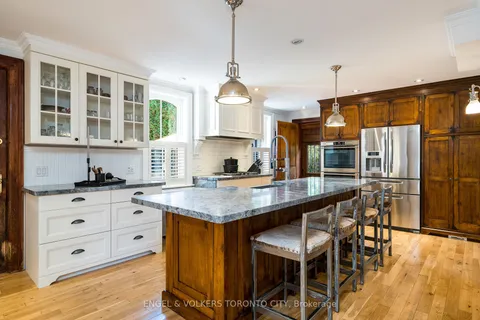 13 Huron Street, Blue Mountains, ON N0H 2P0