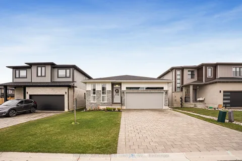 19 Sutherland Crescent, Ingersoll, ON N5C 0E3