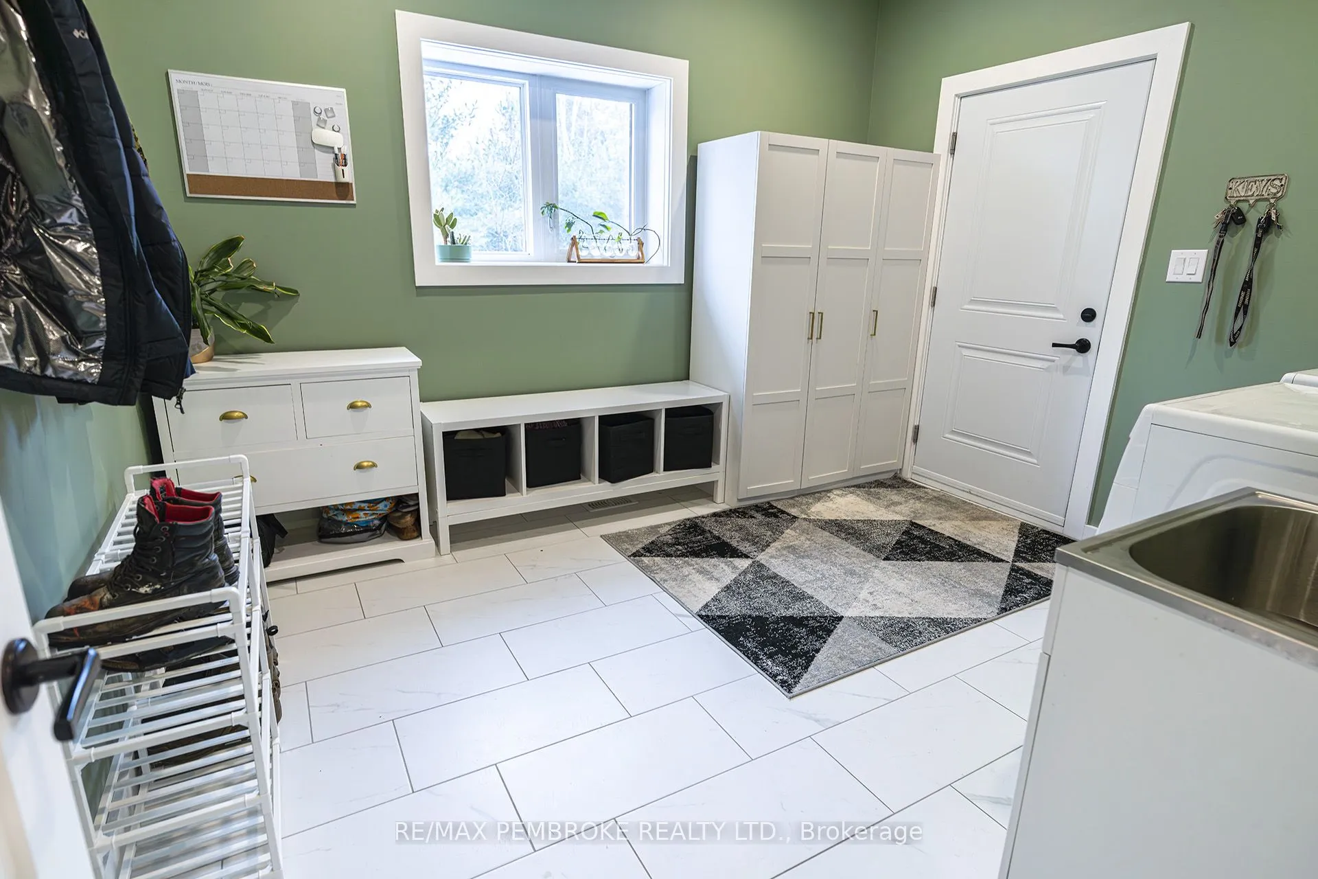 954 Germanicus Road, North Algona Wilberforce, ON K0J 1T0
