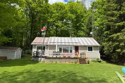 1930 Alsop Road, Highlands East, ON K0M 1S0