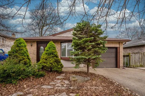 84 Sunset Boulevard, Cambridge, ON N1S 1A7