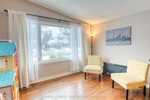 2010 Featherston Drive, Alta Vista and Area, ON K1H 6P9