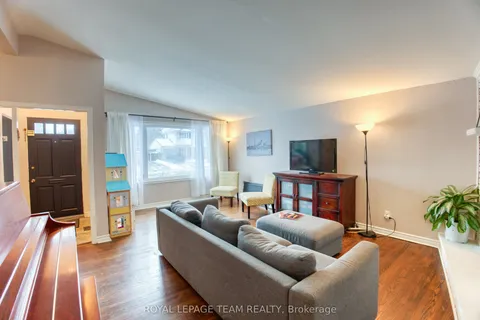 2010 Featherston Drive, Alta Vista and Area, ON K1H 6P9