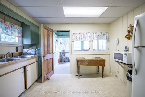 1995 MacDonald Drive, Fort Erie, ON L2A 5M4