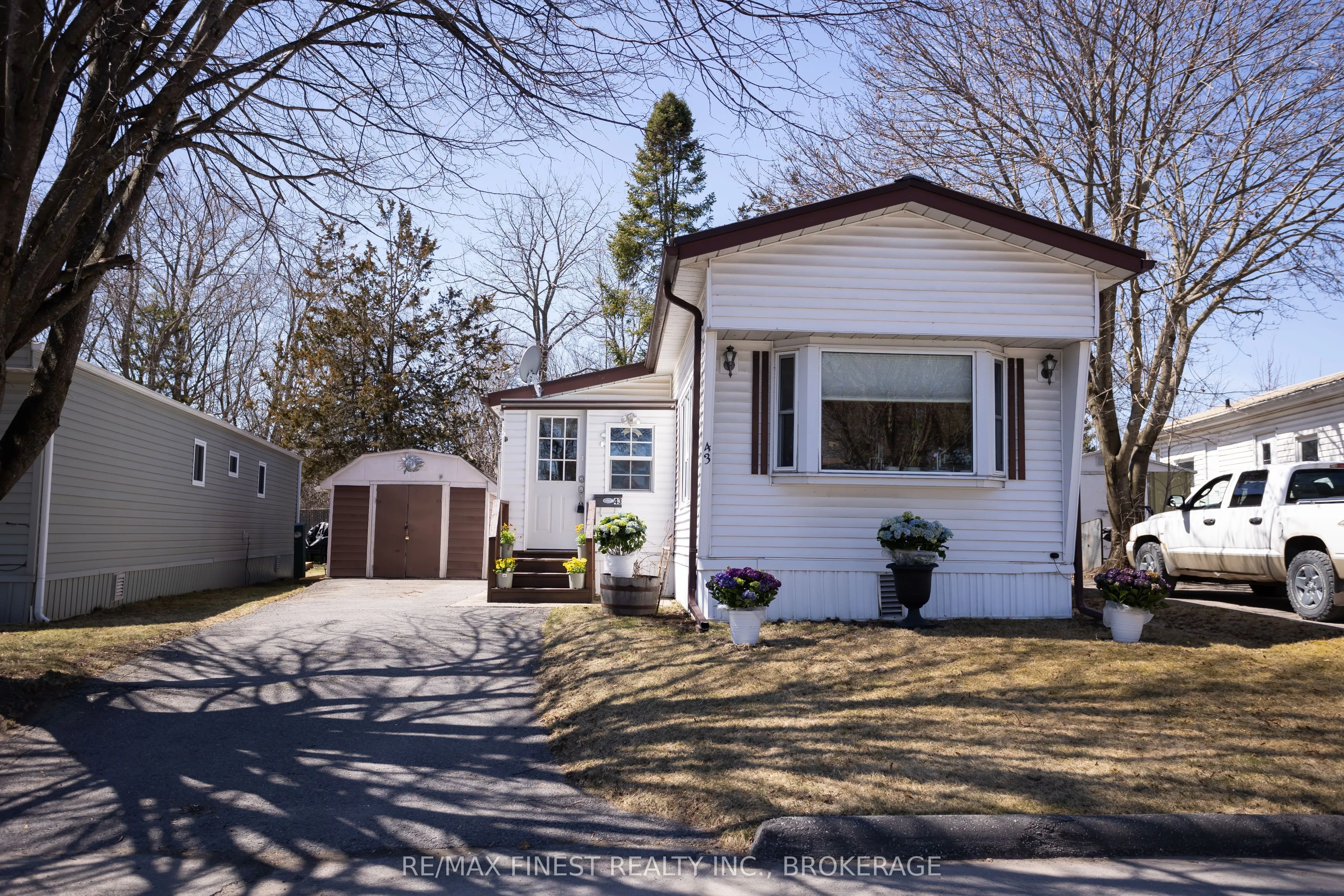 43 Worthington Way, Kingston, ON K7K 5C2