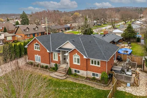 338 CENTRAL Avenue, Grimsby, ON L3M 4W7