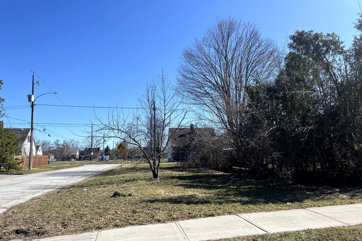 509 KING GEORGE Street, ON K9J 1S3