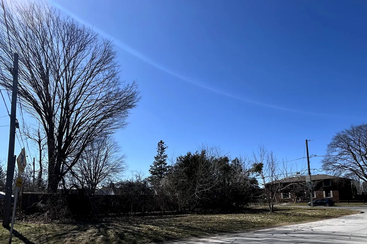 509 KING GEORGE Street, ON K9J 1S3