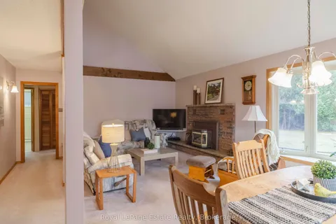 325 Second Avenue, South Bruce Peninsula, ON N0H 2G0