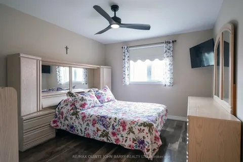 23 Division Street, Brighton, ON K0K 1H0
