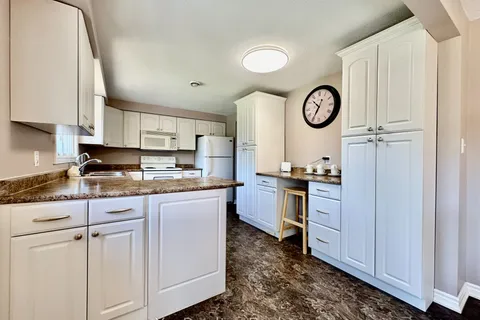 129 Westfall Crescent, West Grey, ON N4N 3B9