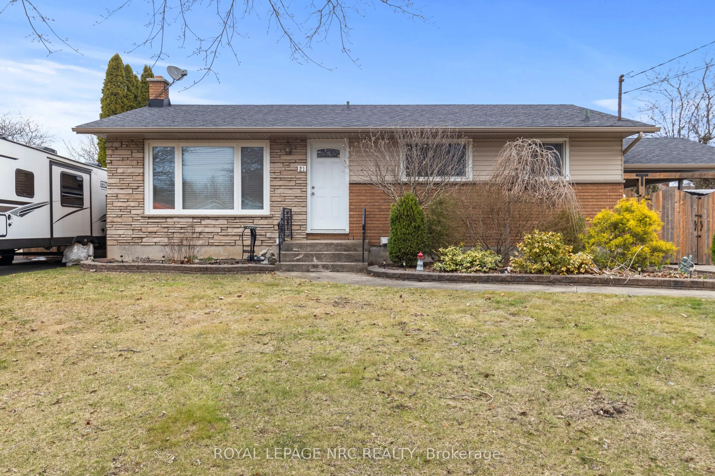 21 Baker Drive, St. Catharines, ON L2N 2V9