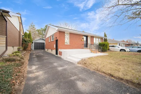 51 ROUSE Avenue, Cambridge, ON N1R 4M6