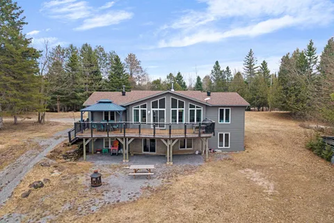 1713 Weslemkoon Lake Road, Limerick, ON K0L 1W0