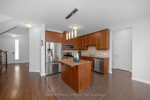 38 Sexton Crescent, Hamilton, ON L9G 0E3