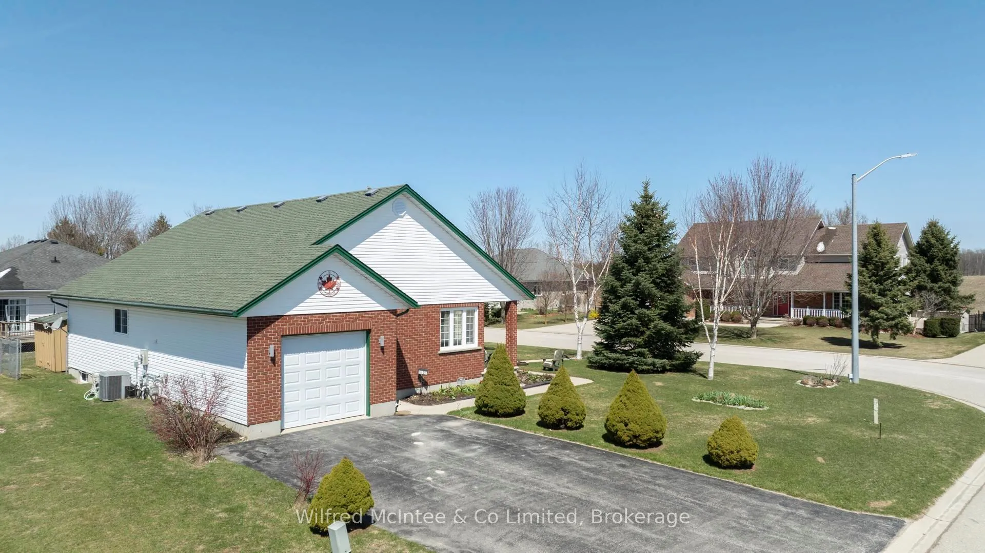 12 Jonathan Crescent, South Bruce, ON N0G 2J0