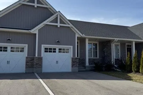 105 Livingston Drive, Tillsonburg, ON N4G 0J3