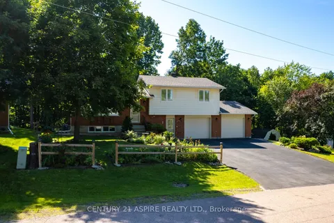 7 Indian Court, Laurentian Valley, ON K8A 7V3