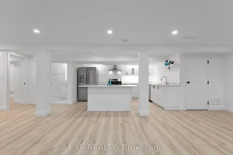 12 Barrhaven Crescent, Barrhaven, ON K2J 1E8