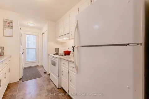 265 Pebble Beach Parkway, South Huron, ON N0M 1T0