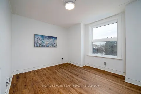 1028 Gladstone Avenue, West Centre Town, ON K1Y 3G2