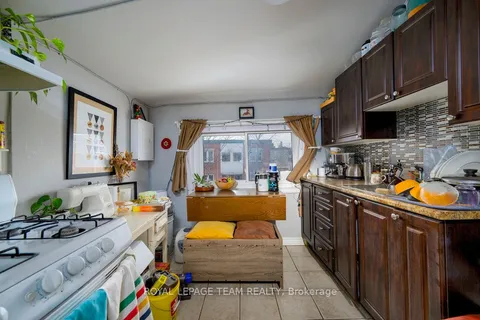 1028 Gladstone Avenue, West Centre Town, ON K1Y 3G2