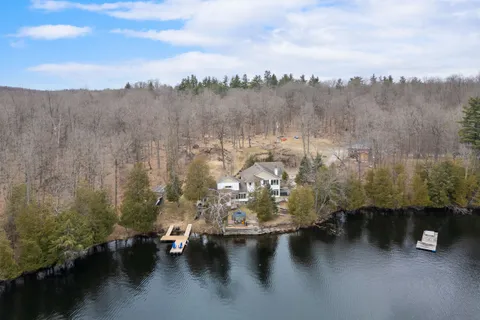 101 Arthur Road, Tay Valley, ON K0H 2B0