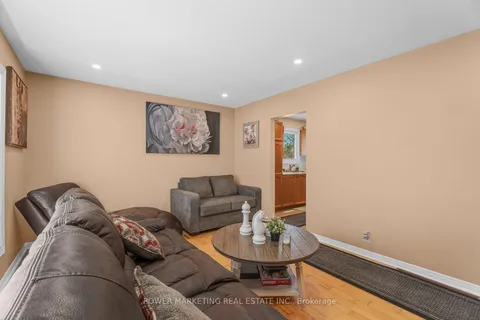 1215 KLONDIKE Road, Kanata, ON K2W 1E1