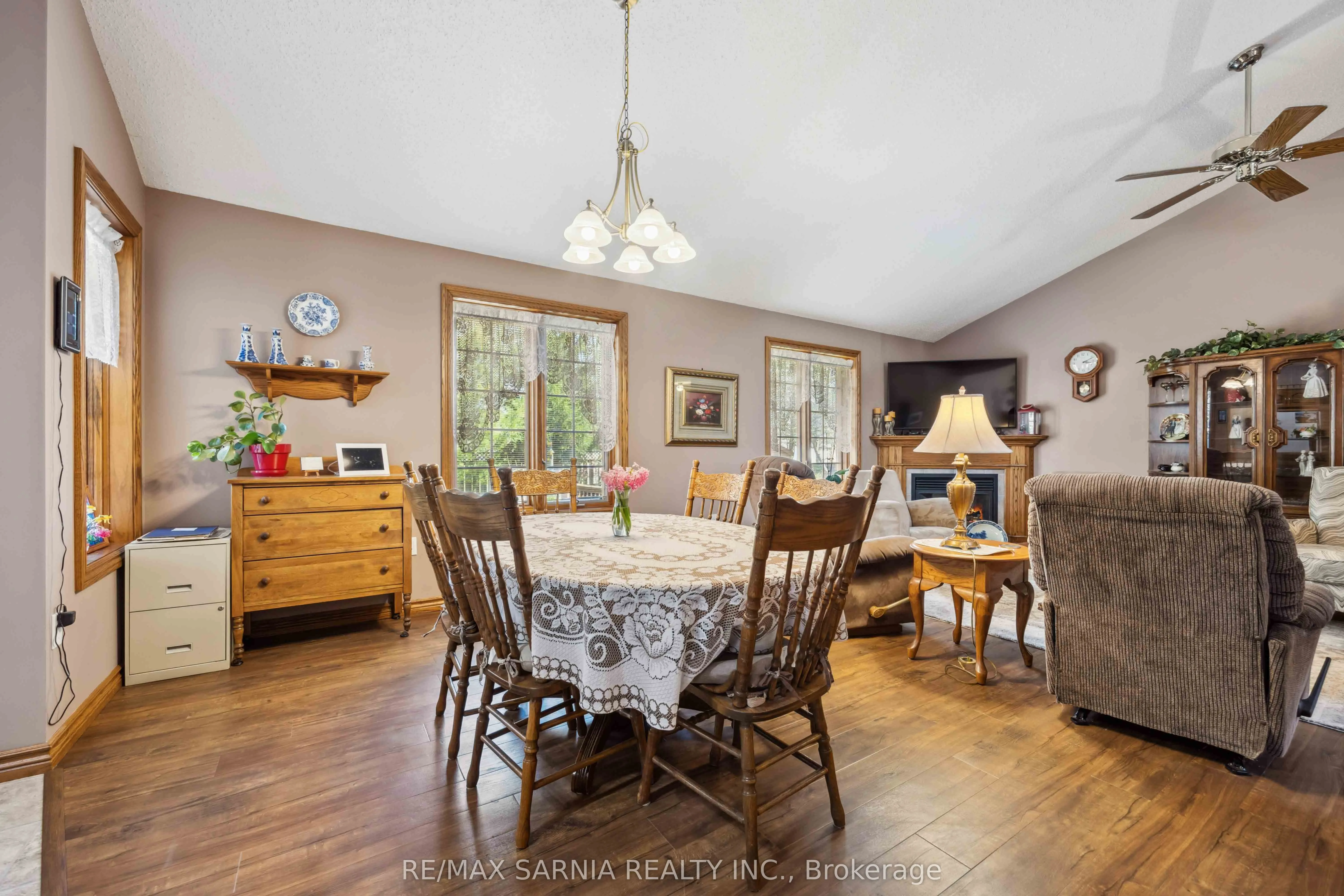 35 FRANCES Street, Lambton Shores, ON N0N 1J0