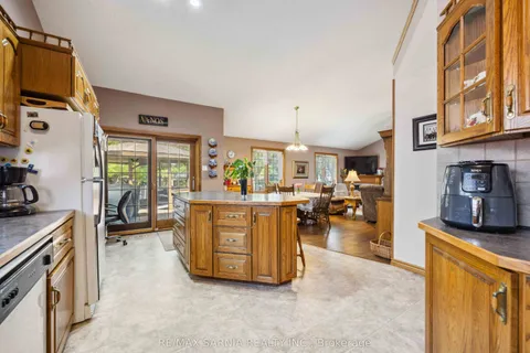35 FRANCES Street, Lambton Shores, ON N0N 1J0