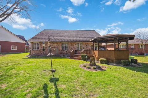 35 FRANCES Street, Lambton Shores, ON N0N 1J0