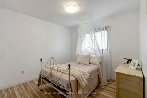 21 Brown Street, Minto, ON N0G 1M0