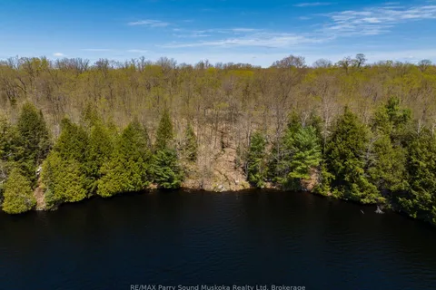 33 Pauls Bay Road, McDougall, ON P2A 2W7