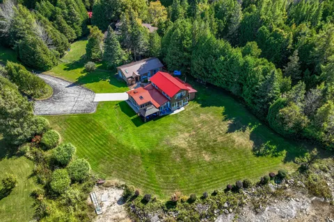 14 Thomas Court, South Bruce Peninsula, ON N0H 2T0