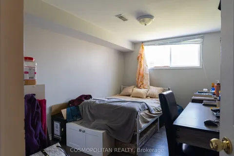7 Mcdougall Drive, Thorold, ON L2V 4C4