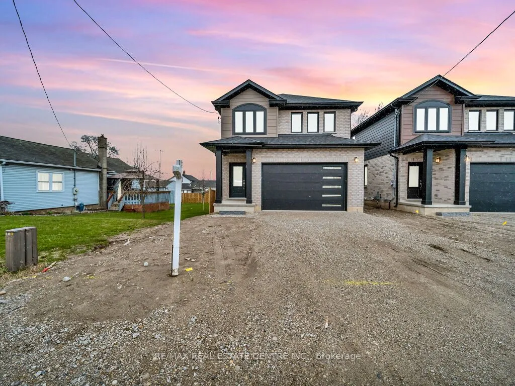 256 King Street, Ingersoll, ON N5C 2K7