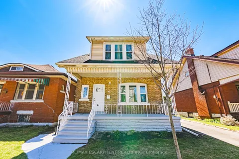 460 Maple Avenue, Hamilton, ON L8M 2C8