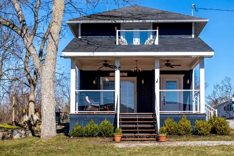 64 Front Street, Kawartha Lakes, ON K0M 1A0