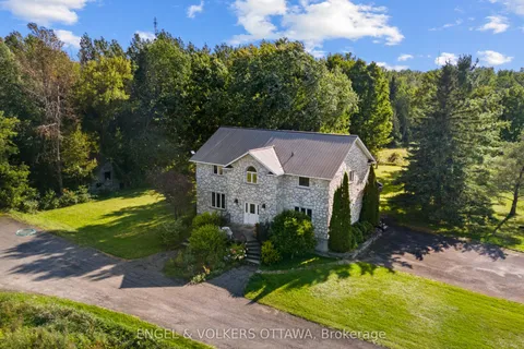 2062 Greys Creek Road, Greely - Metcalfe - Osgoode - Vernon and Area, ON K4P 1H7
